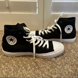 LIMITED EDITION CONVERSE CHUCK TAYLOR ll HI